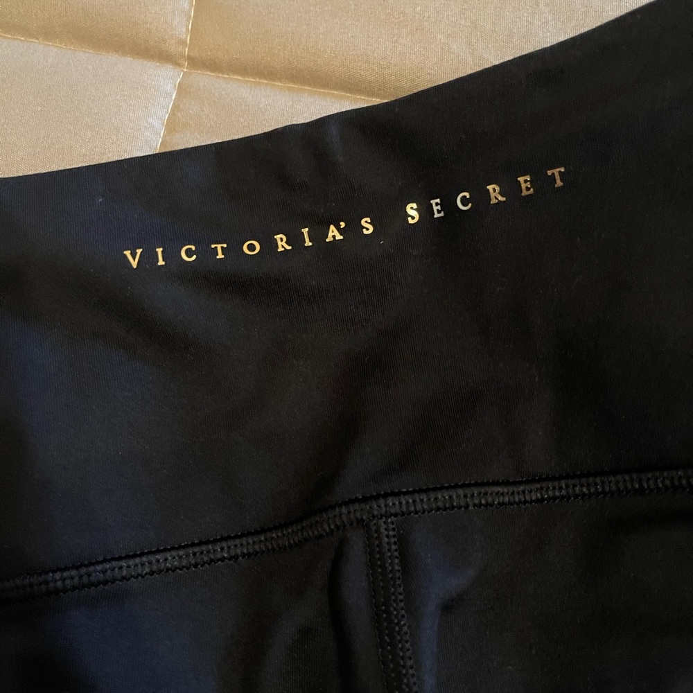 VICTORIA’S SECRET STUDIO LEGGING